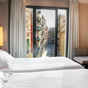 Pestana Arena 4*, Barcelona Španělsko