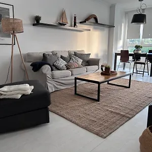 White Cozy Flat In Donostia Apartment